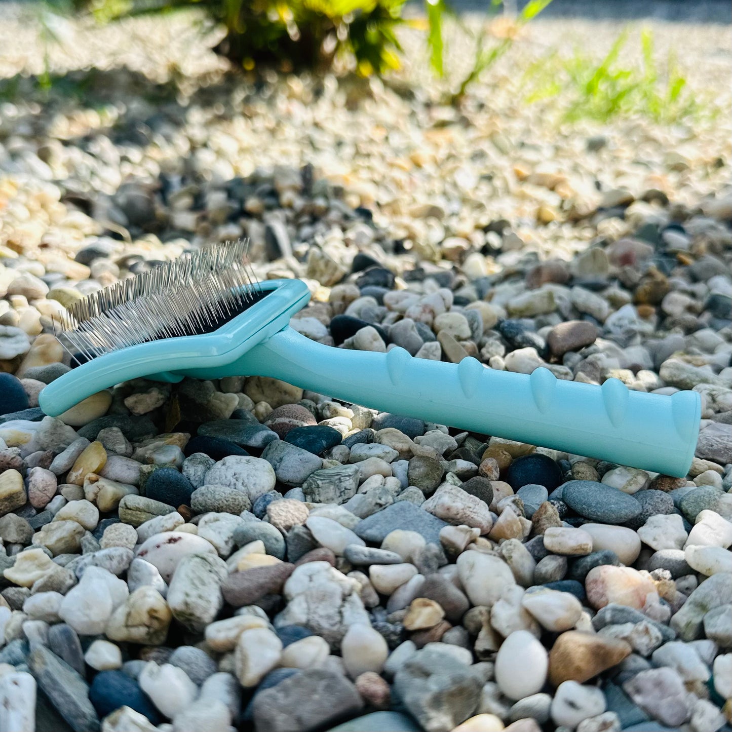 The Essential Mini Brush